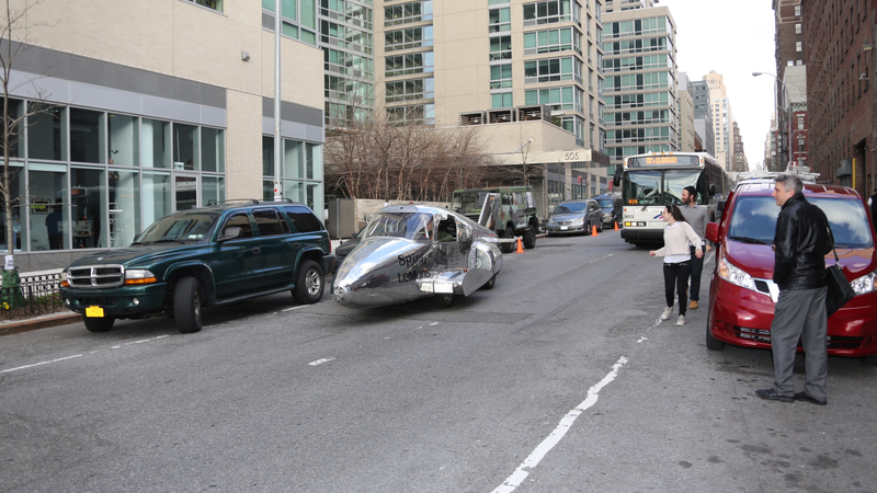 Illustration for article titled I Drove A Cessna Through Times Square And It Was Incredible